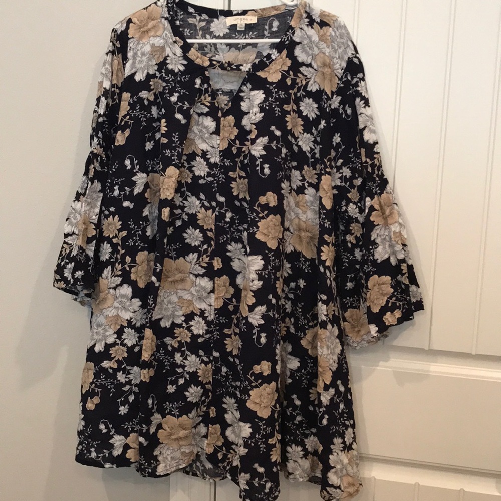 Light weight umgee dress